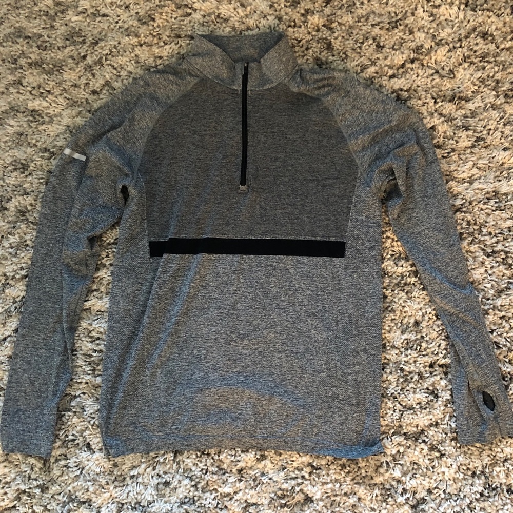 Nike 1/2 Zip - Size L